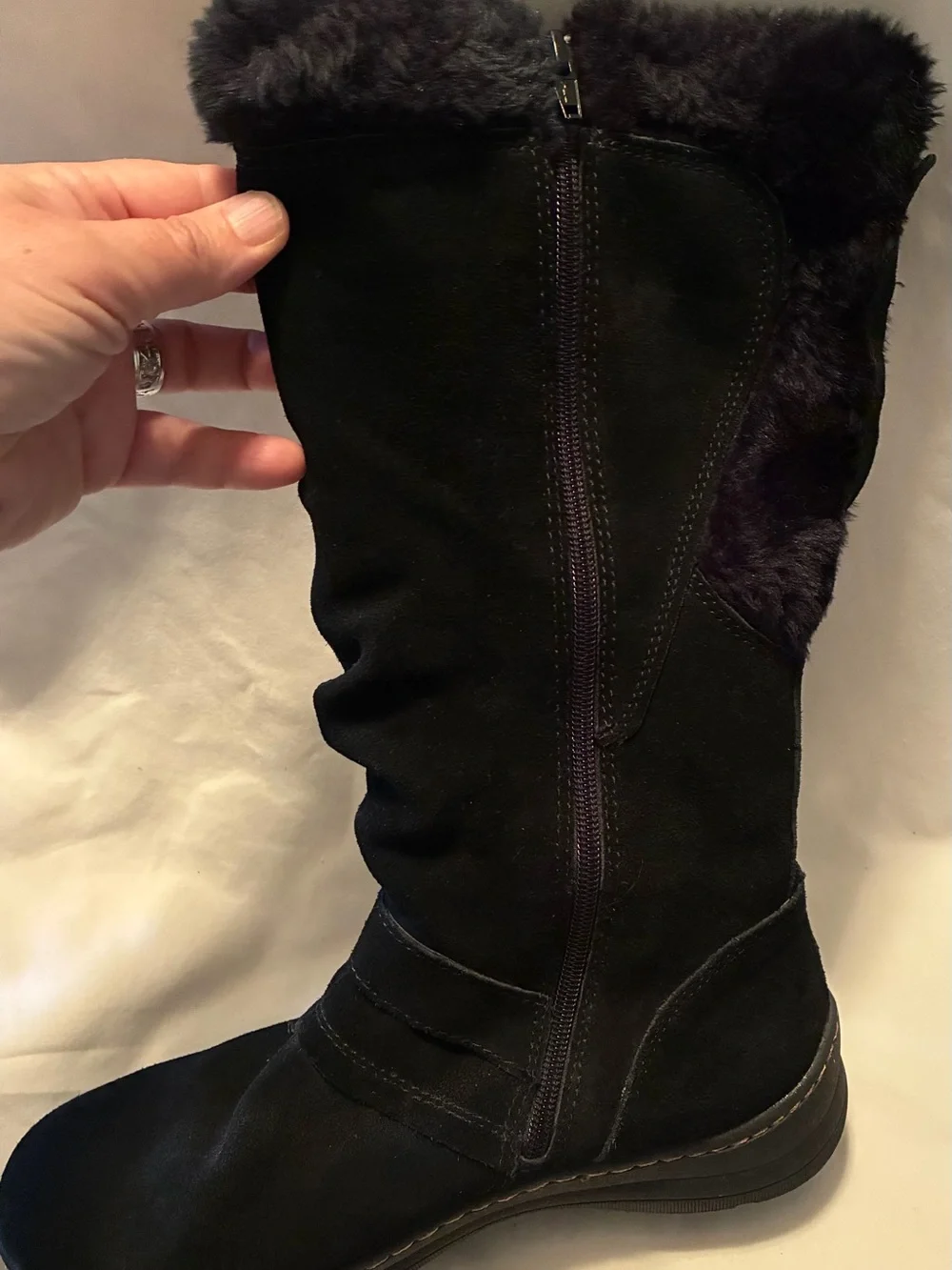 “Anibeth” Black Suede Faux Fur Trim Winter Boots Mid Calf Buckle Women's Size 9